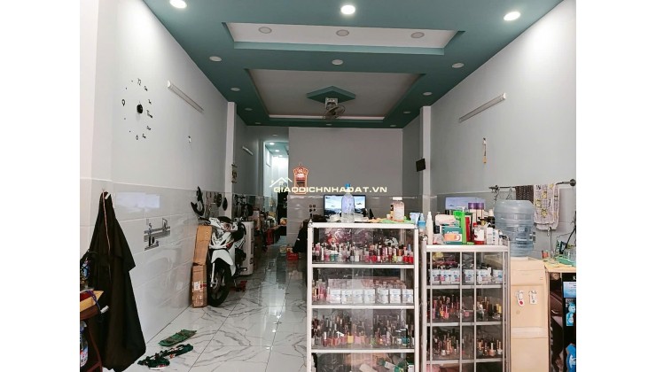 MẶT TIỀN NHÀ gấp bán đường Hoàng Minh Đạo, 68m2, dài 19m Quận 8